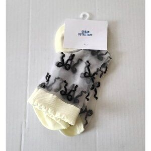 URBAN OUTFITTERS Sheer Bow Patterned Crew Socks Cream Coquette Flirty NWT